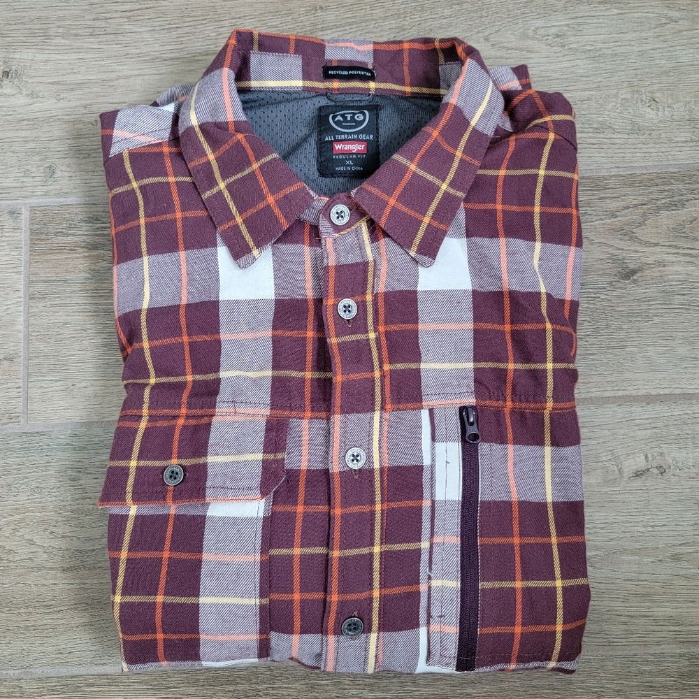 Wrangler ATG Regular Fit Long Sleeve Plaid Button Down Shirt Mens XL